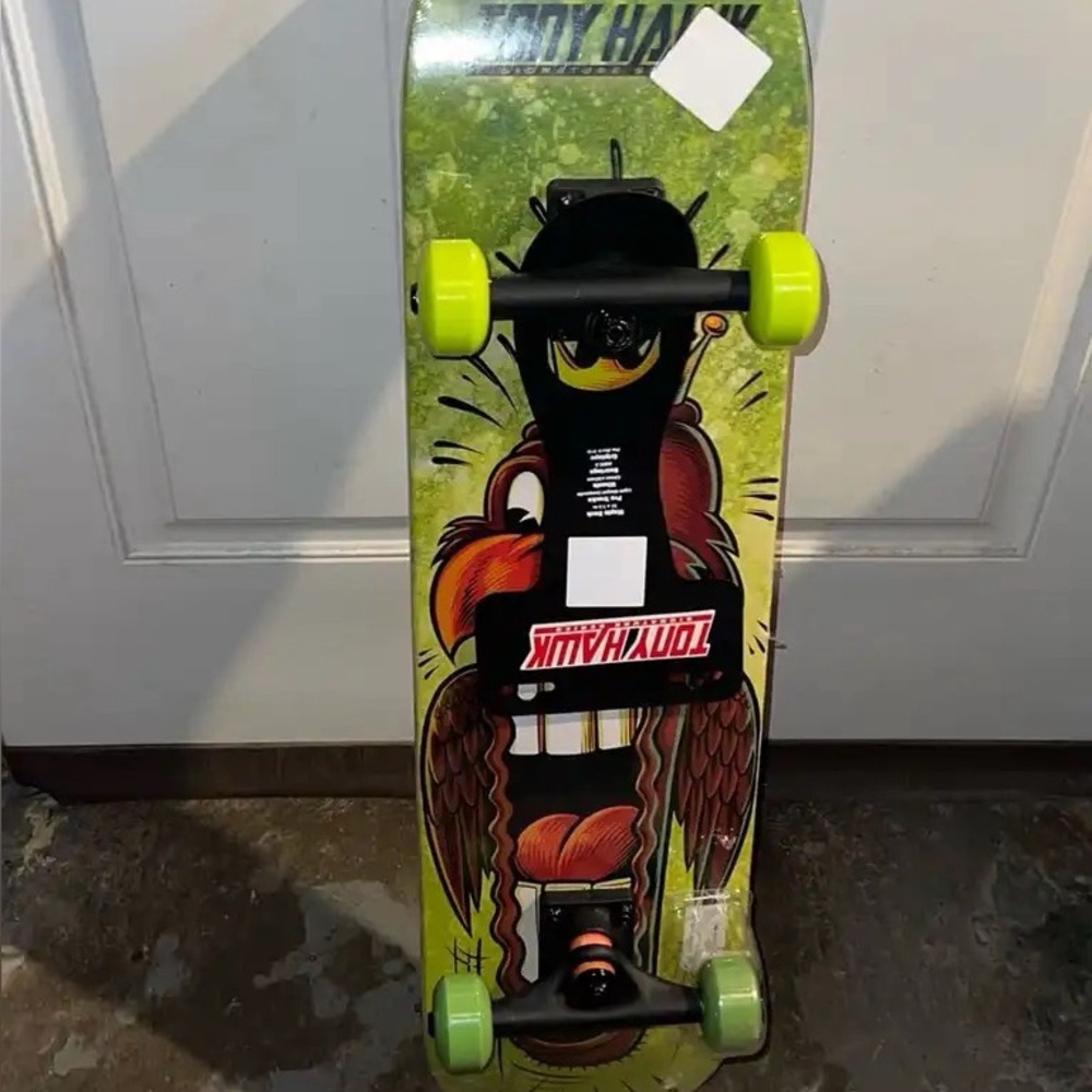 Tony Hawk Signature Series Skateboard Brand New Sealed Maple Deck 31x7.5in